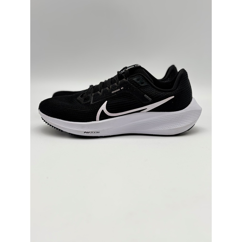 Nike Air Zoom Pegasus 40 Black White Running Shoes DV3854-001 Womens 7.5 - Picture 3 of 8
